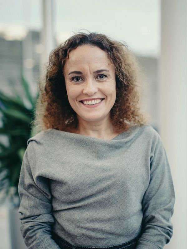 Jacqui McElhiney headshot